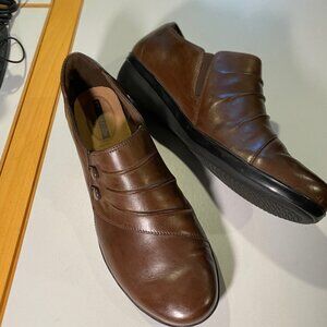 Clarks - Size 10M - Women's Soft Cushion Slip On 13285 Collection